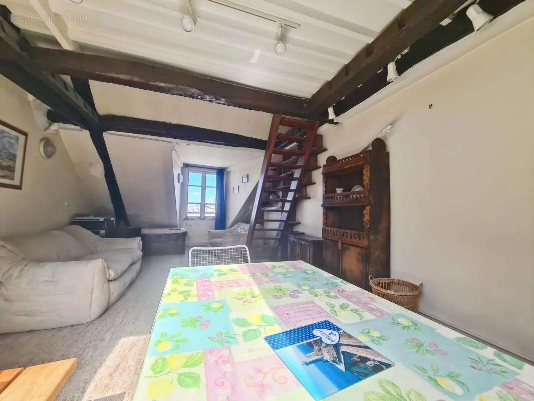 Appartement à PARIS-4E