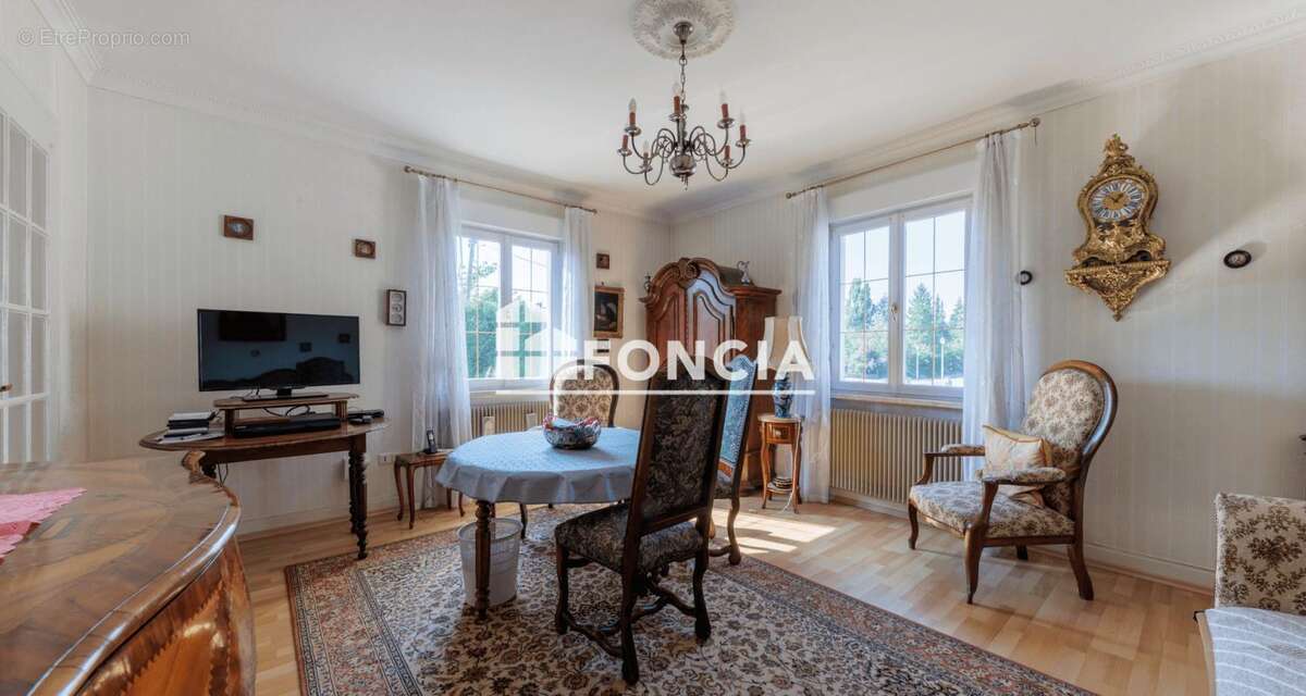 Spacieuse maison familiale de 174 m² avec terrain de 4 481 m² dont 3 500 m² constructibles - photo 13
