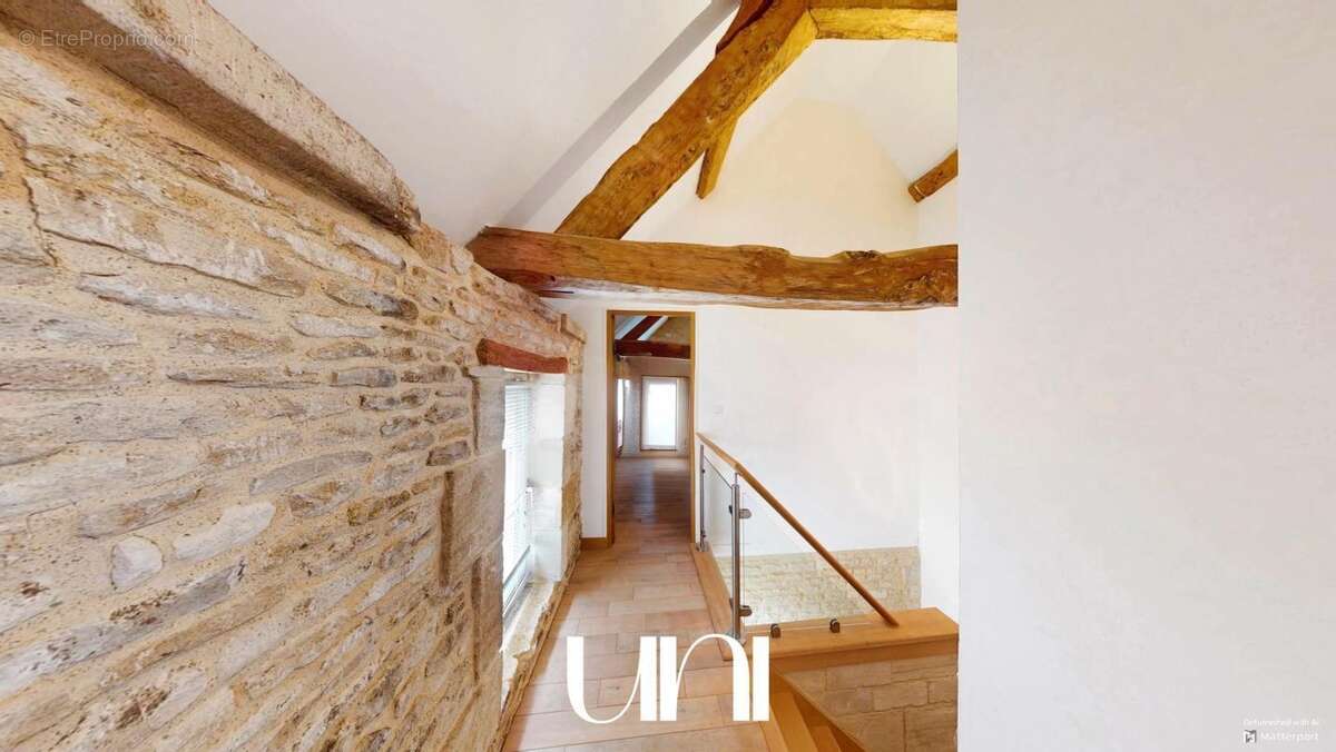 Maison à ANGUERNY