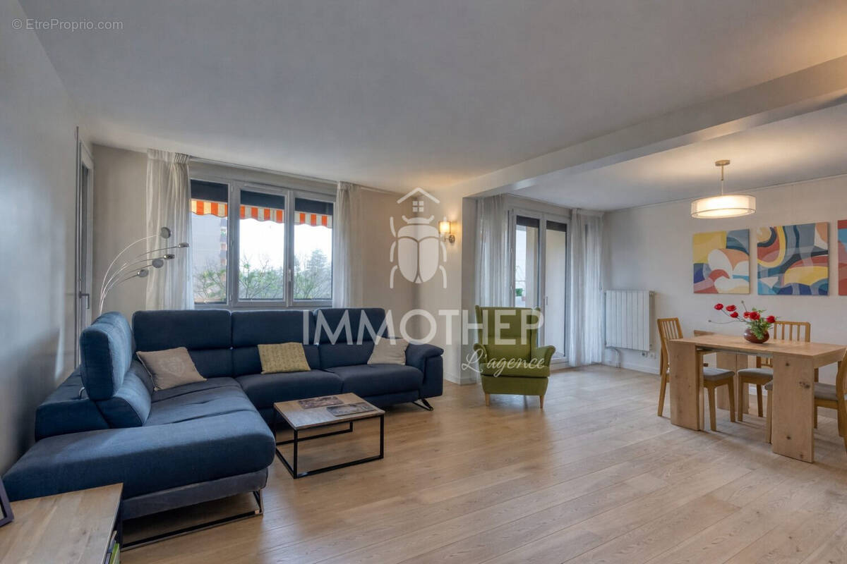 Appartement à MEYLAN