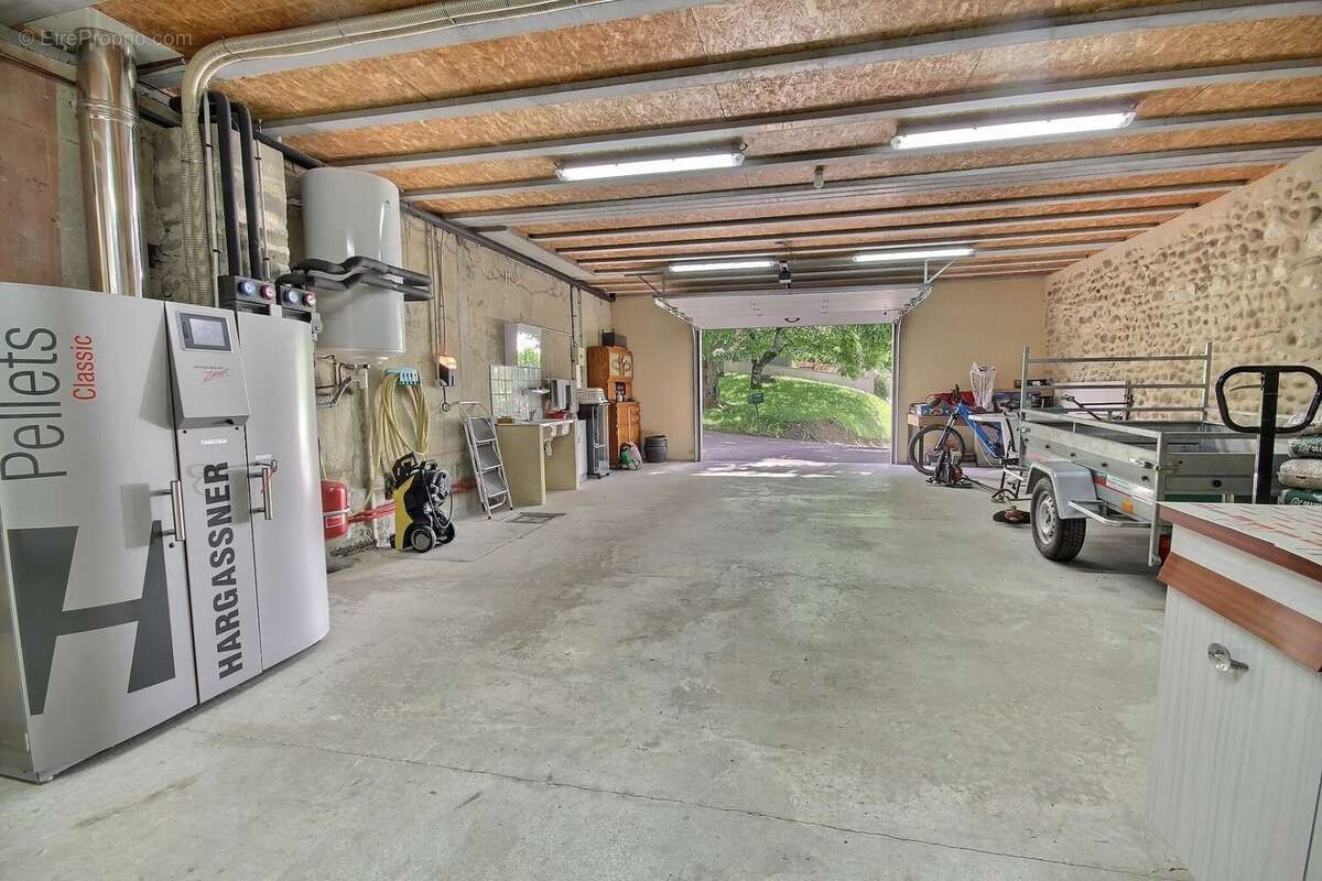 Maison à CHEVRIERES