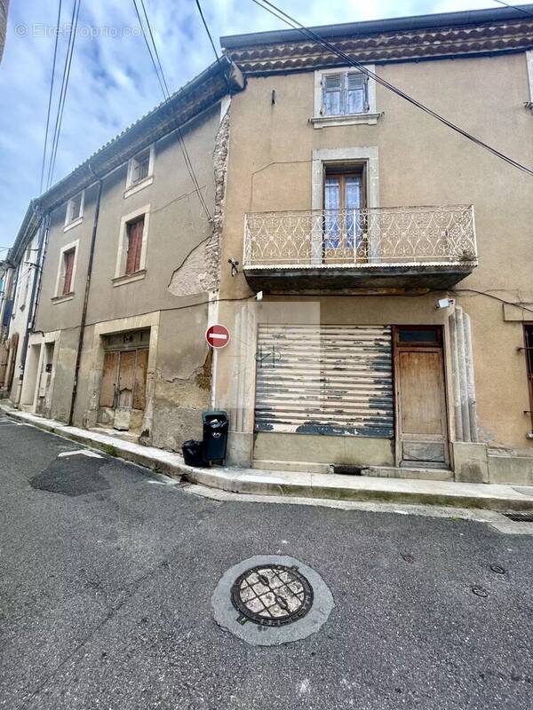 Appartement à VALREAS