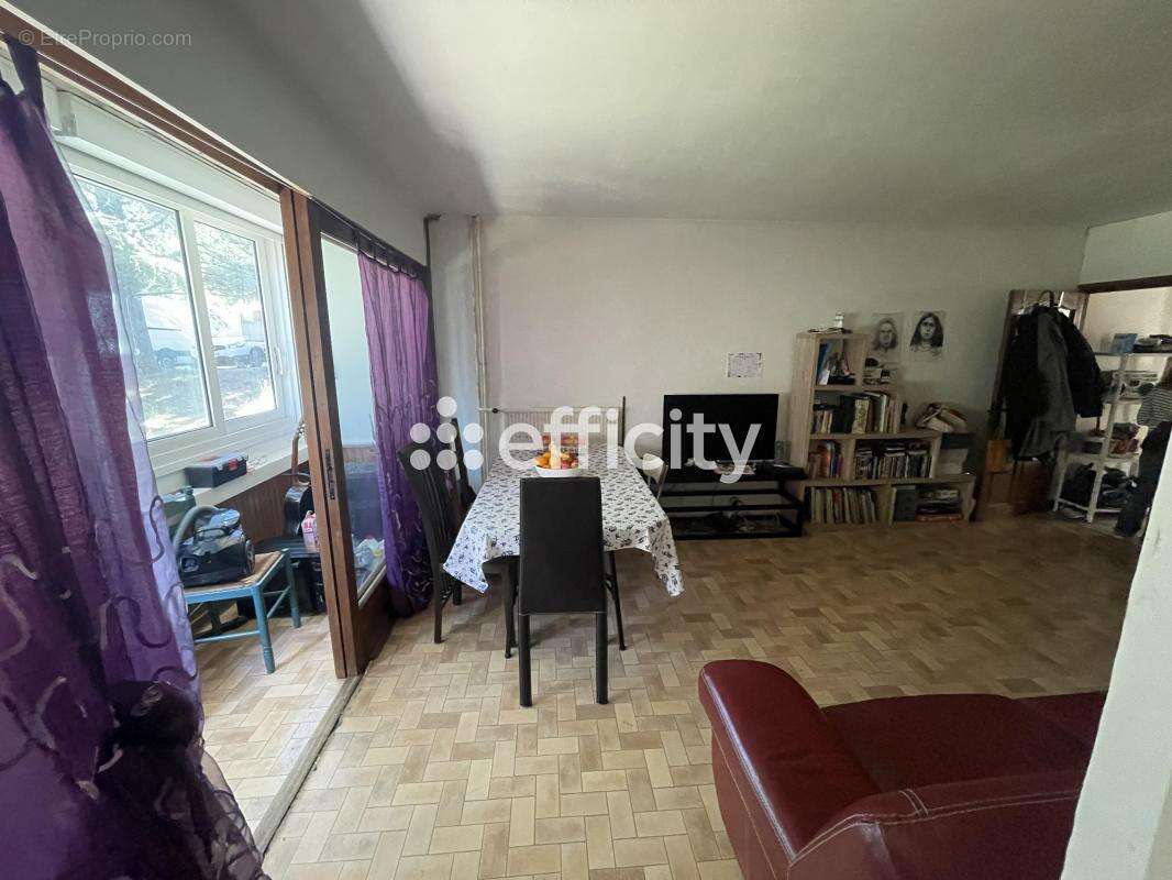 Appartement à APT