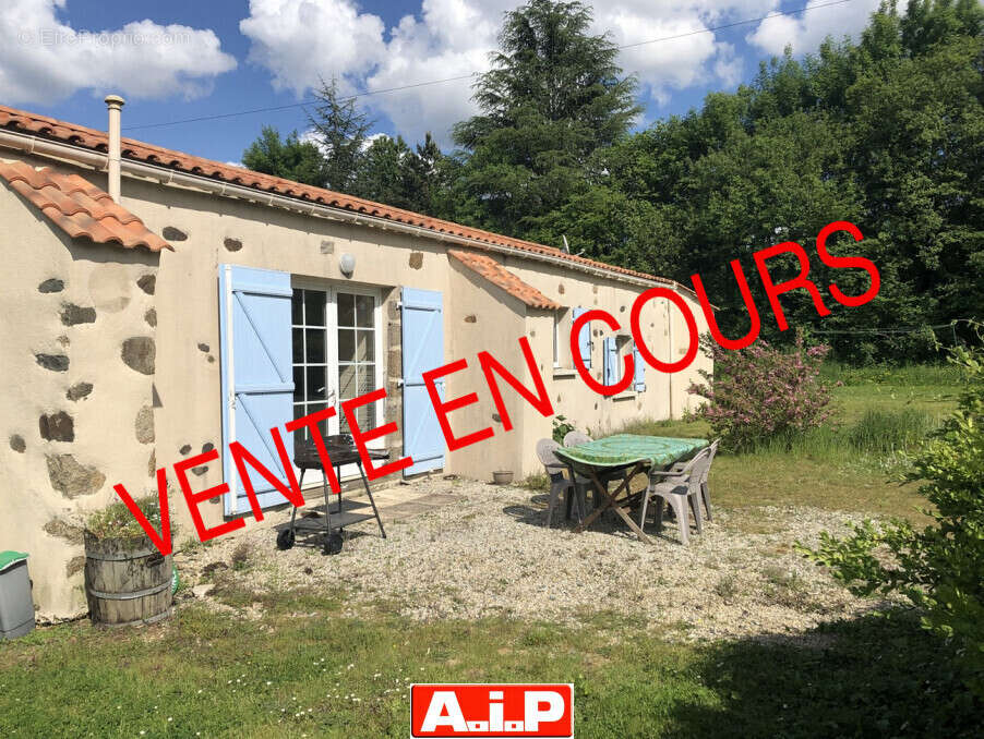 Maison à SAINT-MESMIN