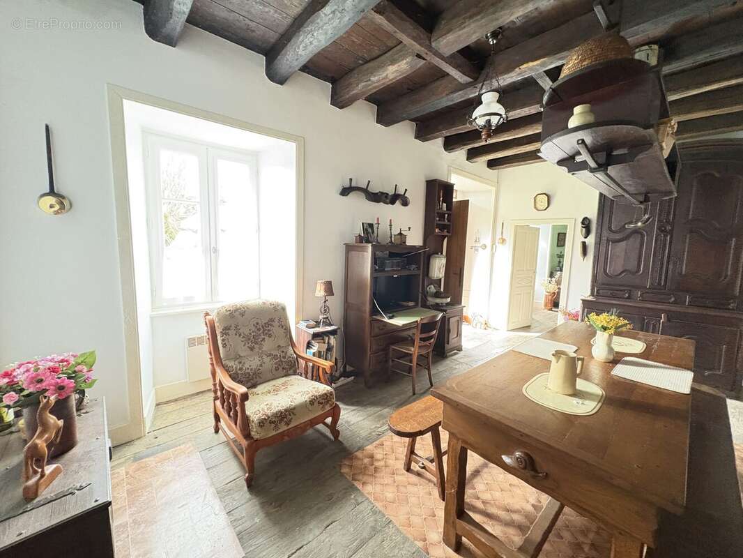 Maison à SAINT-JULIEN-AUX-BOIS