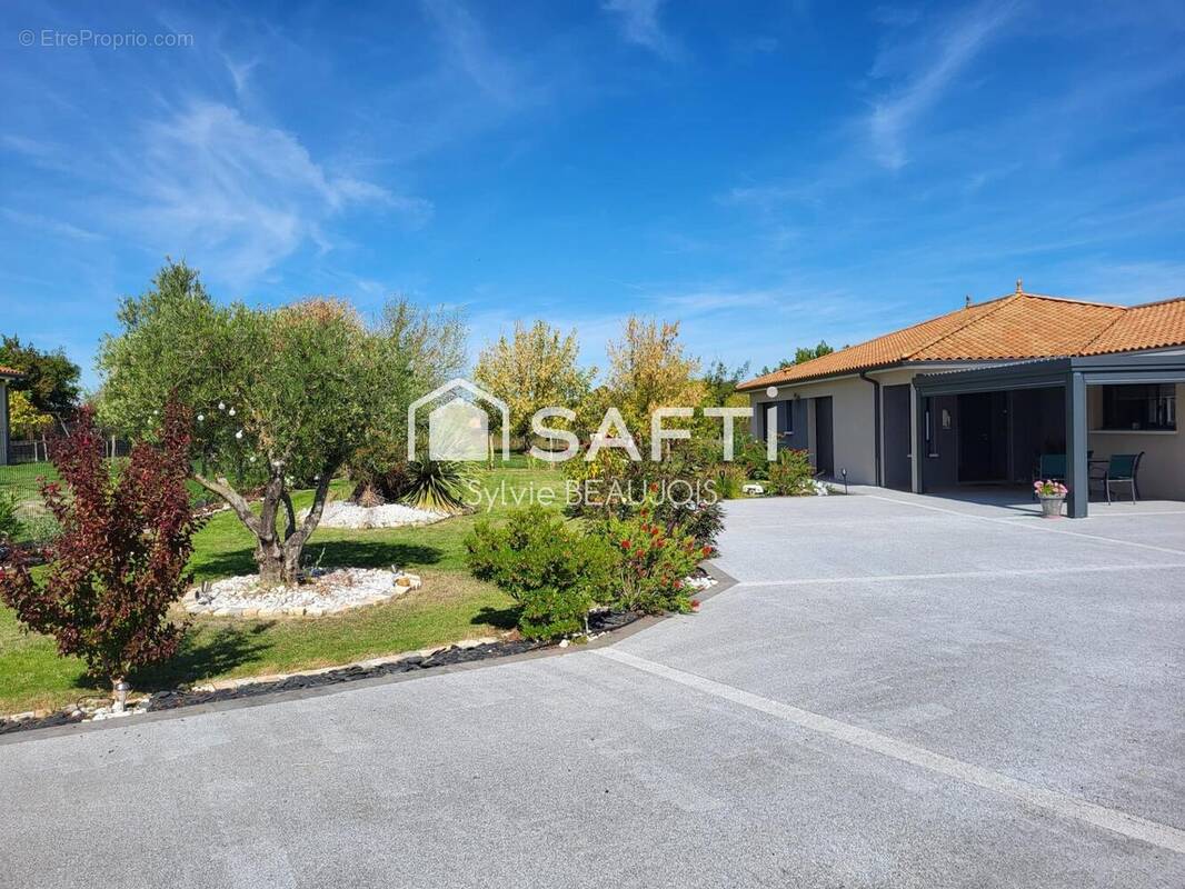 Photo 1 - Maison à LAMONZIE-SAINT-MARTIN