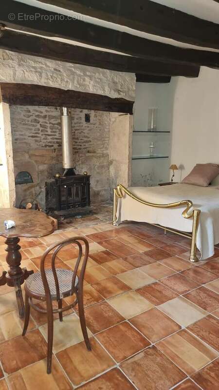 Chambre RDC - Maison à GRAMAT