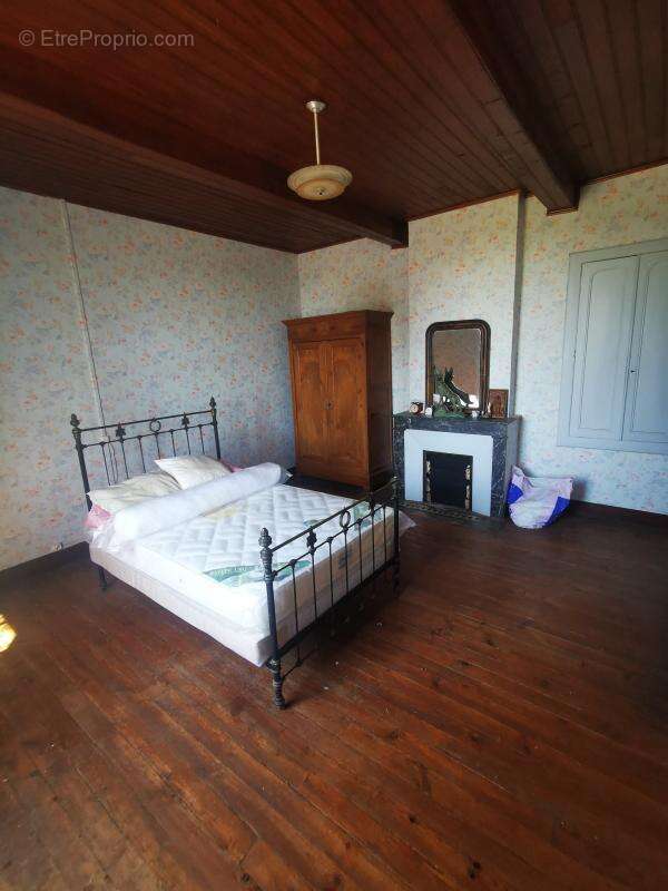 Ferme avec dépendances sur 4492m2 - photo 10