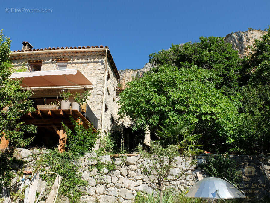 Maison à CASTELLANE