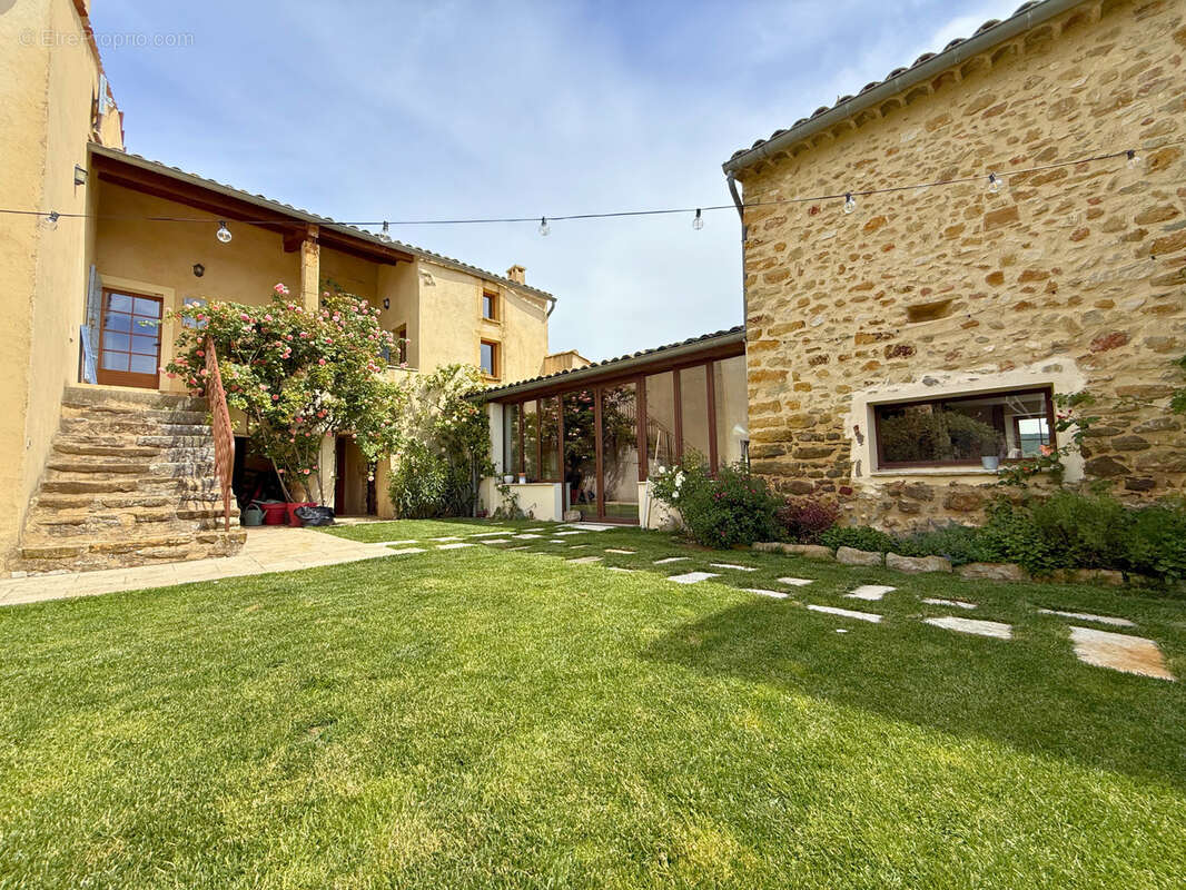Maison à FORCALQUIER