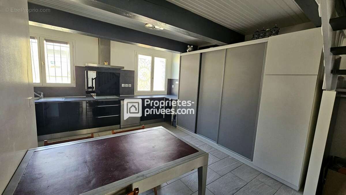 Maison de ville 3 faces de 70 m² avec  grandgarage et terrasse - photo 3