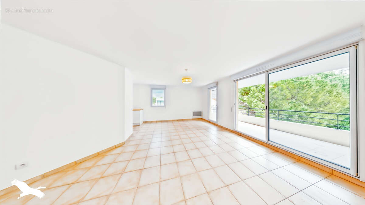 Appartement à MARSEILLE-9E