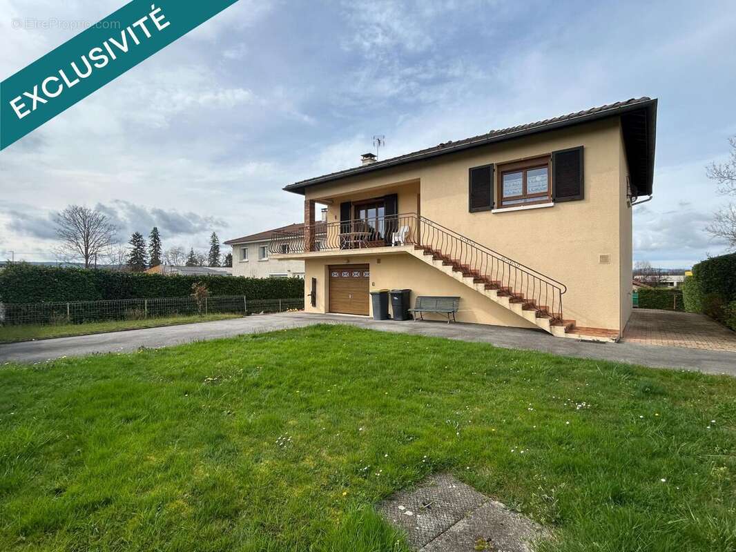 Photo 2 - Maison à ESTRABLIN