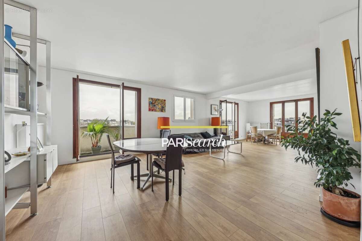 Appartement à PARIS-12E