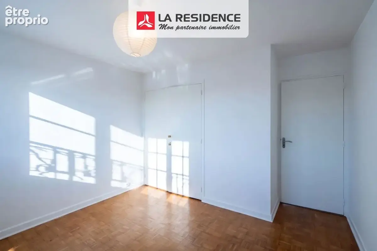 Appartement 79 m² à Valence  - photo 8