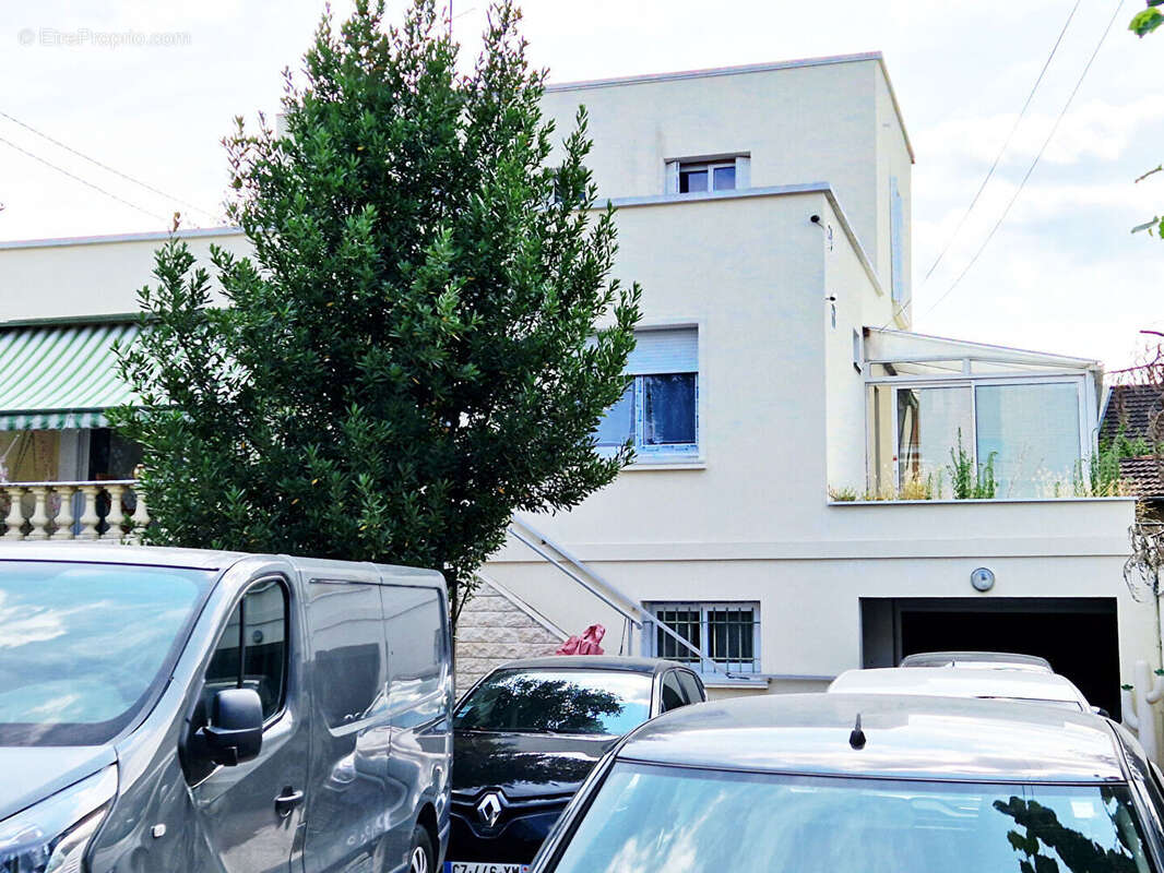 Maison à LIVRY-GARGAN