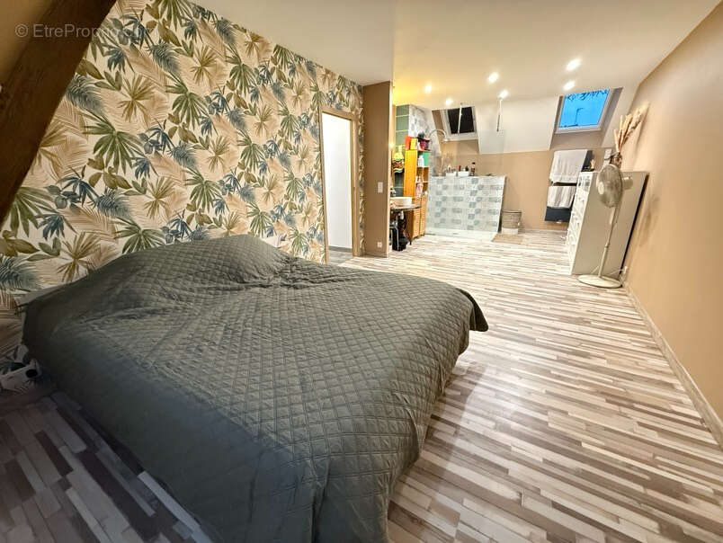 Appartement à ESTREES-SAINT-DENIS