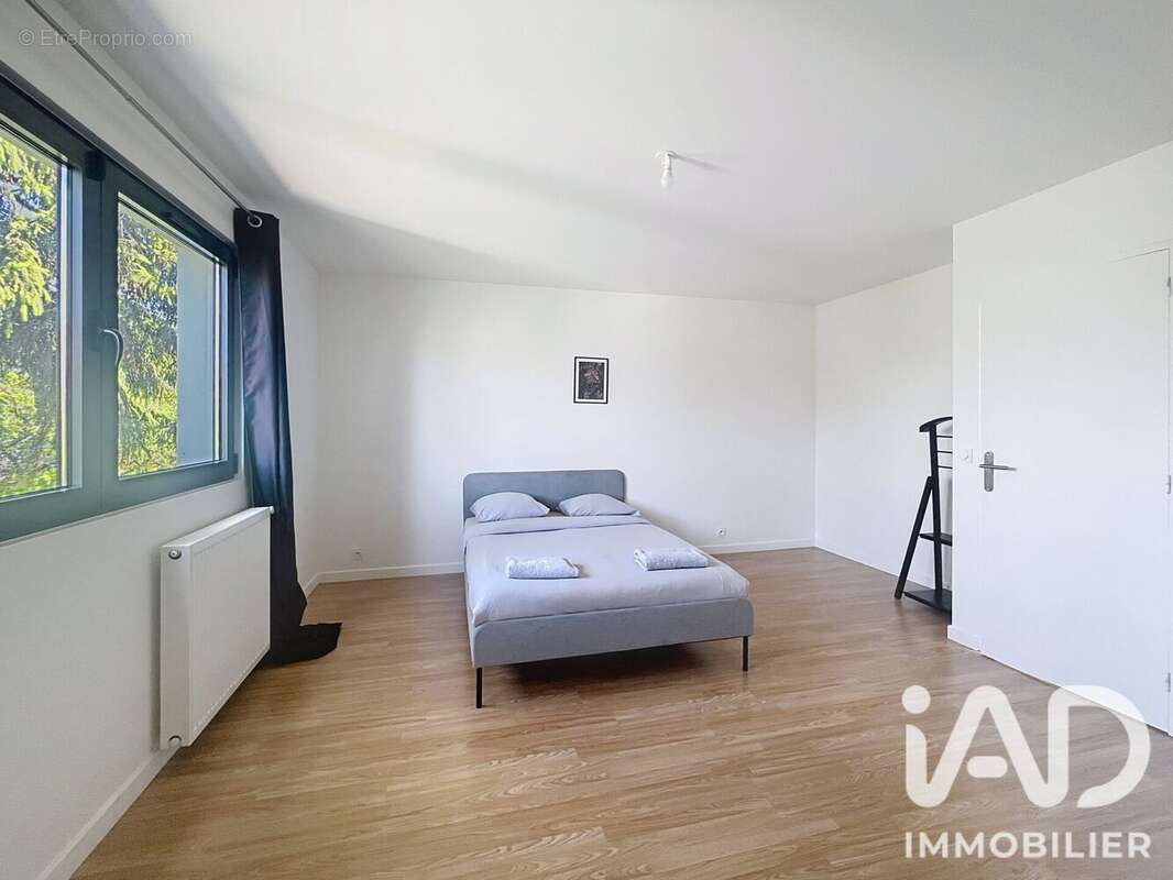 Appartement 147 m² à Champigny-Sur-Marne  - photo 9