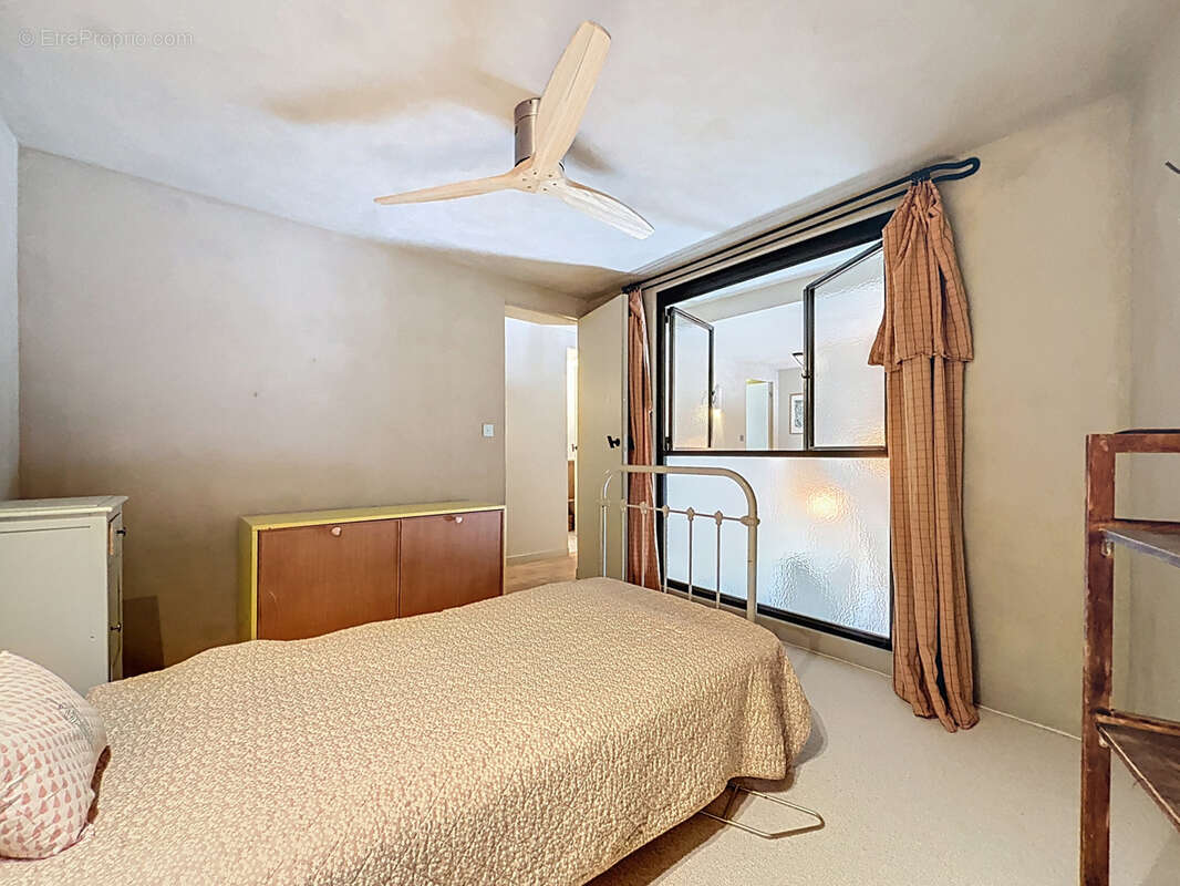 Appartement à MARSEILLE-7E