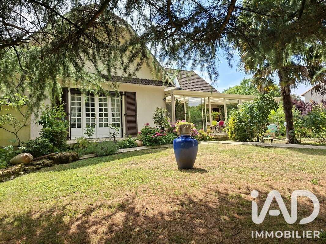 Photo 2 - Maison à VOUNEUIL-SOUS-BIARD