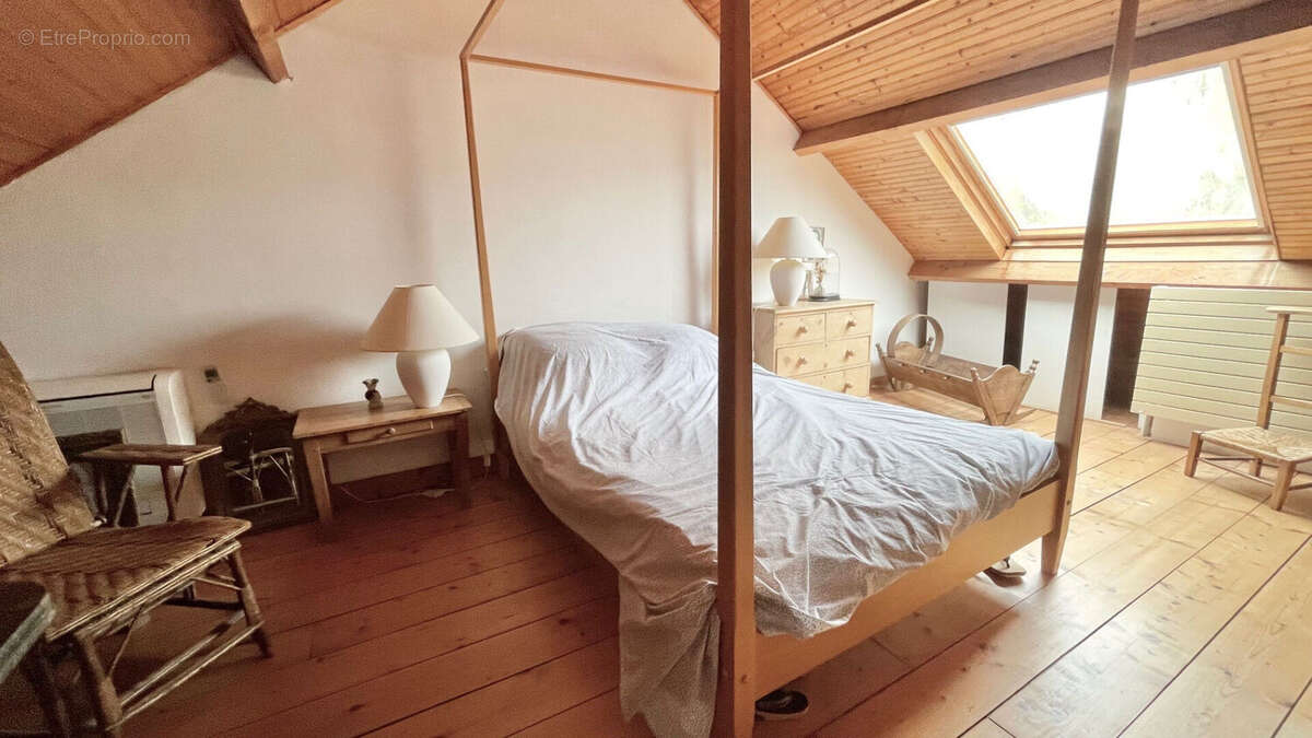 Maison à SAINT-CYR-SUR-LOIRE