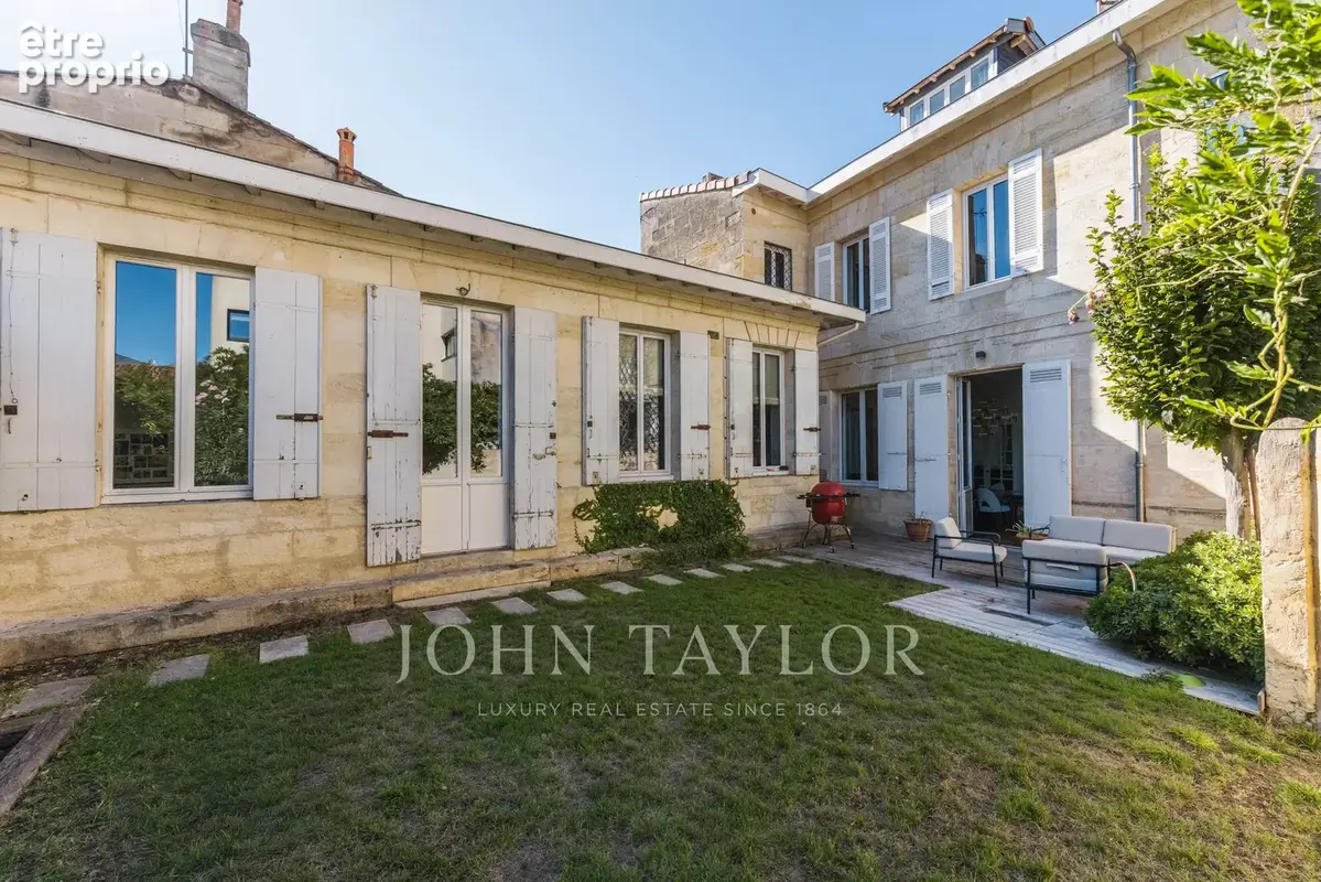 Élégante maison familiale avec jardin et box – Bordeaux Judaïque / Saint-Seurin - John Taylor Bordeaux - photo 14