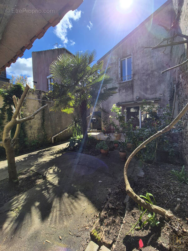 Maison à PAIMBOEUF