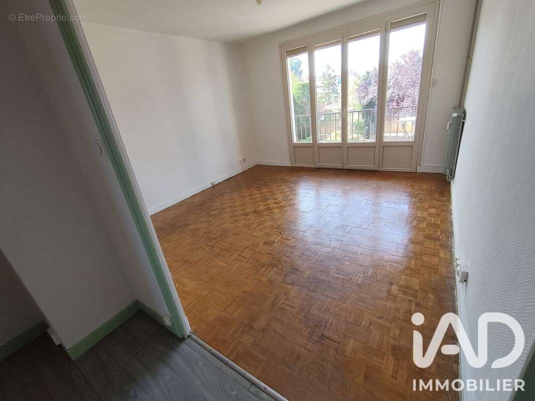 Appartement 62 m² à Roanne  - photo 3