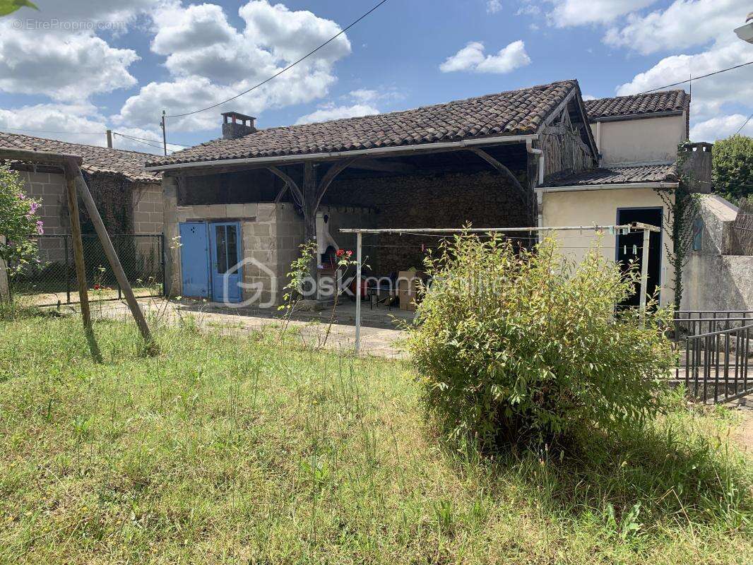 Maison à CERCOUX