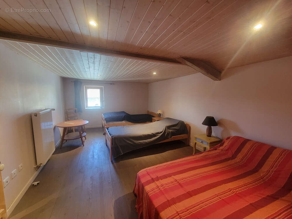 Maison à SAINT-SORLIN-EN-VALLOIRE