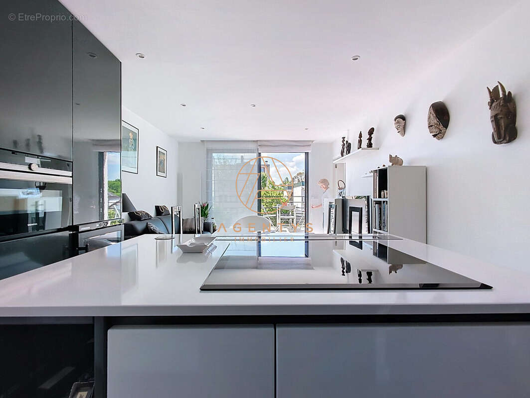 Appartement à SAINT-MAUR-DES-FOSSES