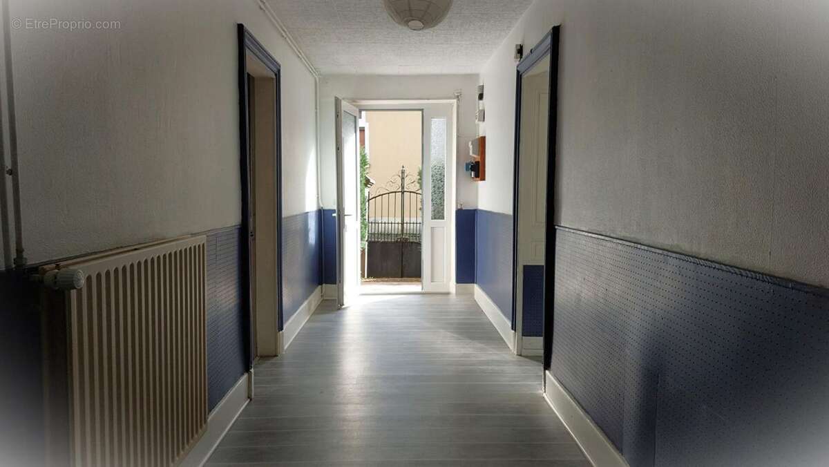 Maison à SAINT-LOUP-SUR-SEMOUSE