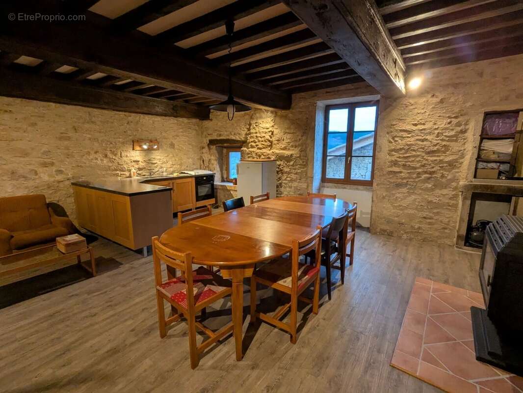 Maison à BERZE-LA-VILLE