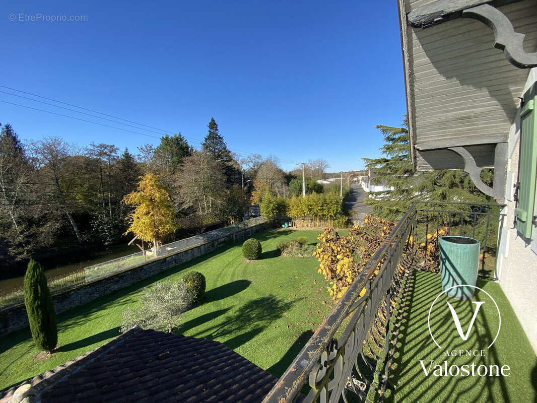 Maison 285 m² à Hagetmau  - photo 2