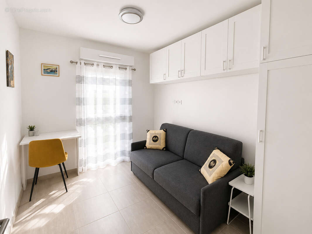 Appartement à SAINT-CYR-SUR-MER