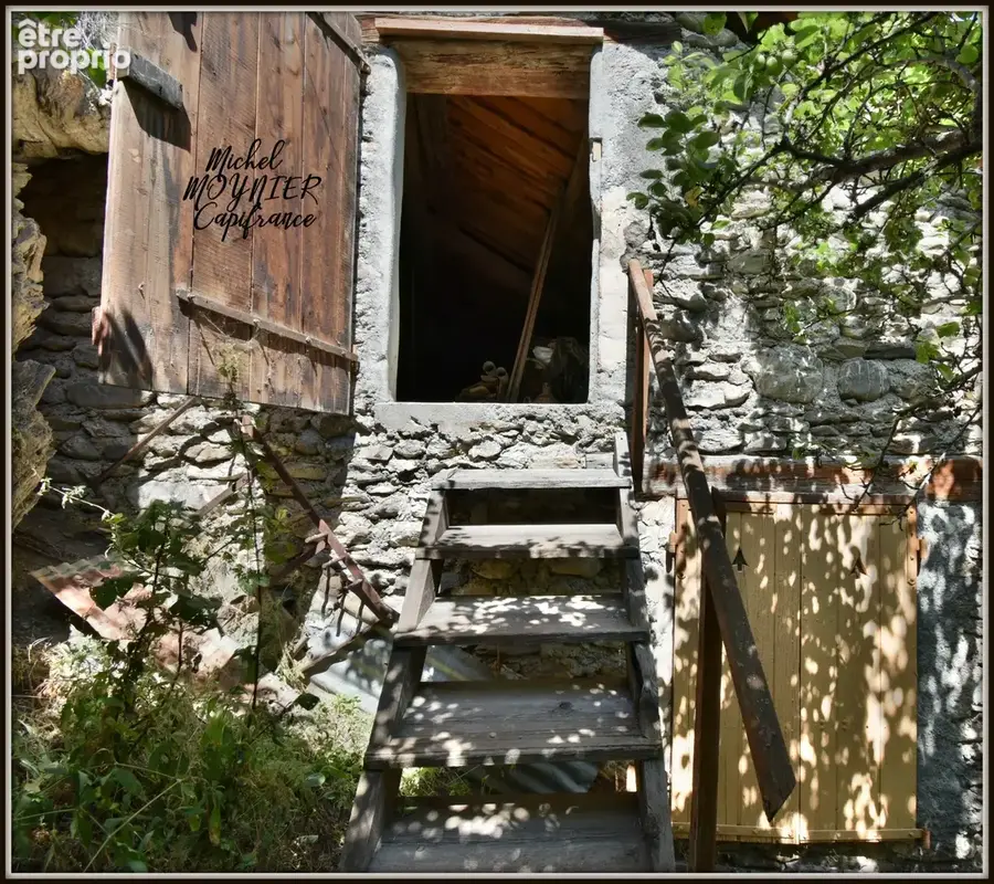  Une maison unique à Aiguilles, au cœur des montagnes du Queyras - photo 6