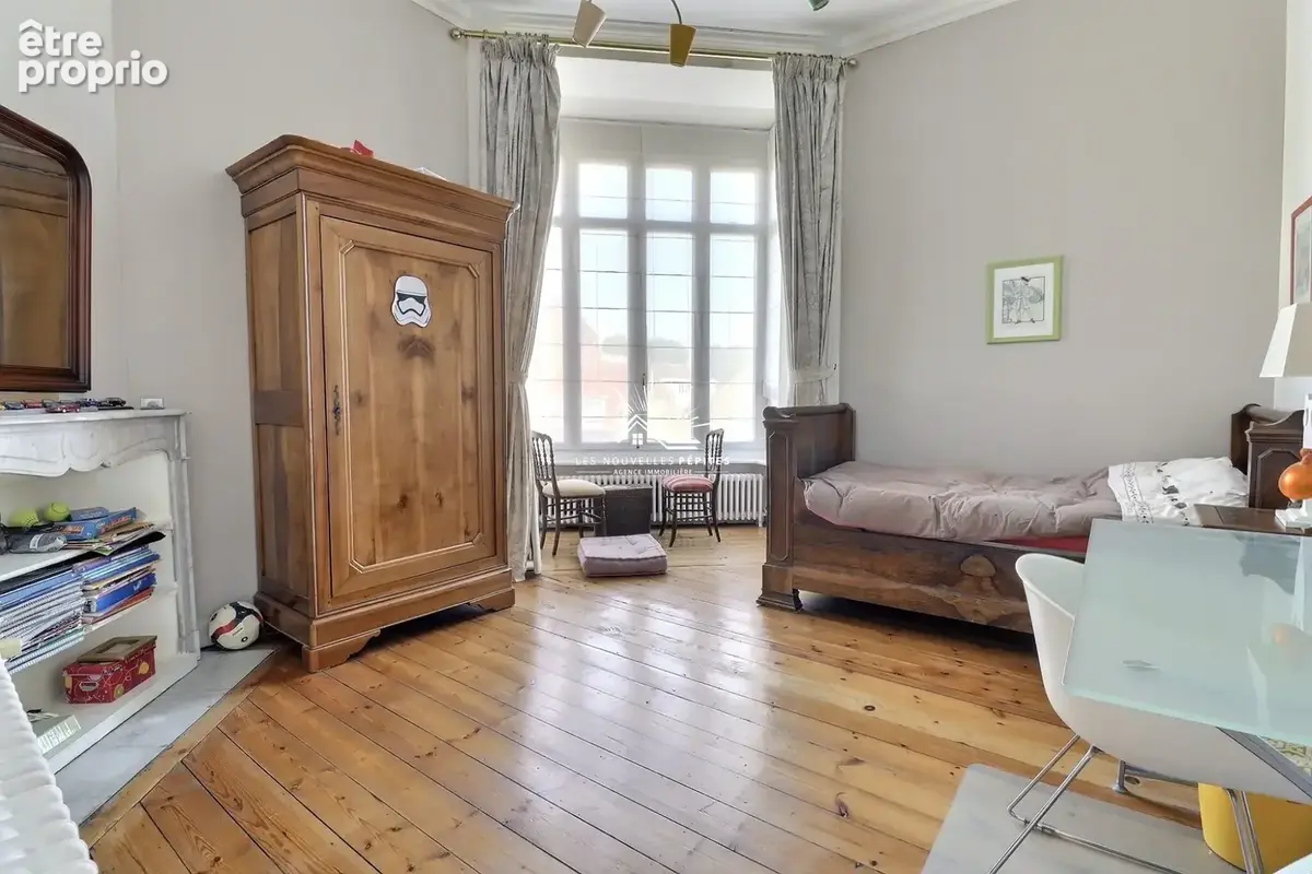 Maison 8 pièces 240 m² à vendre à Croix (59170) - photo 9