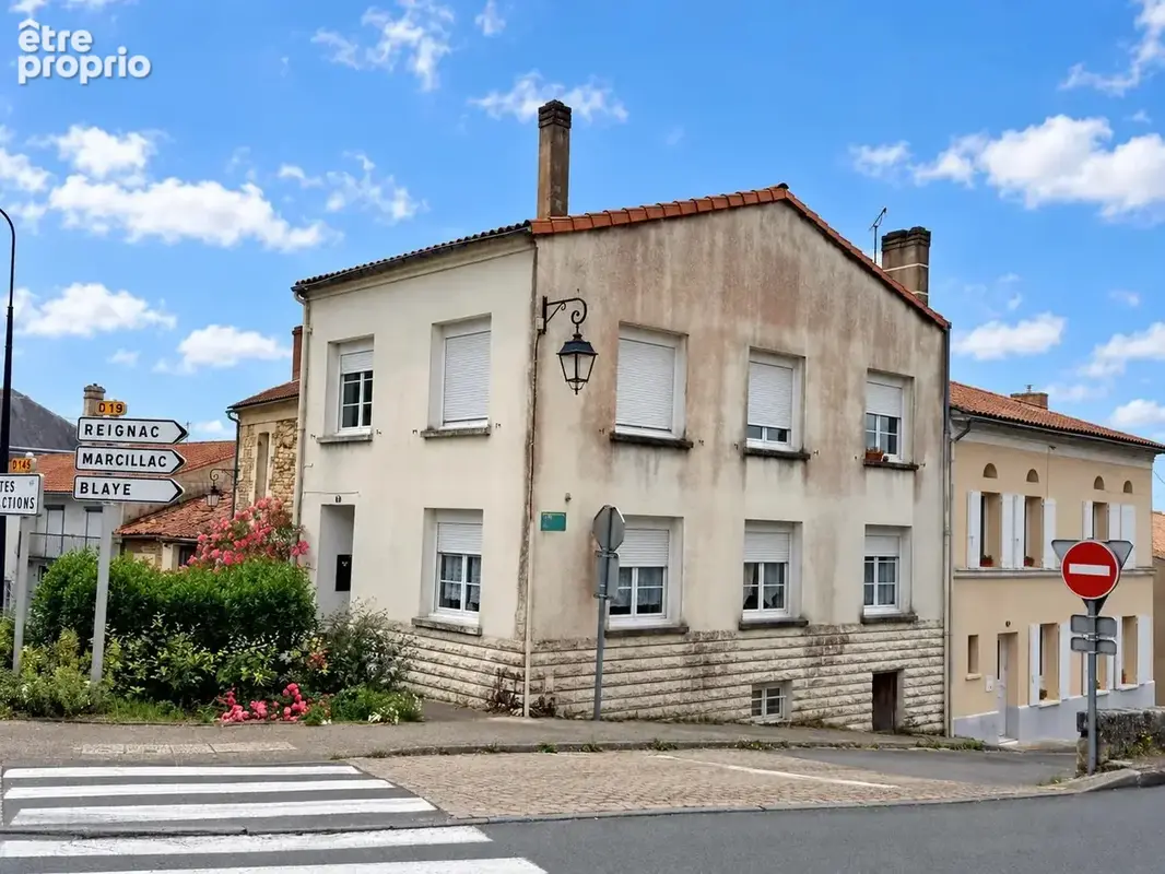 Appartement à MONTENDRE