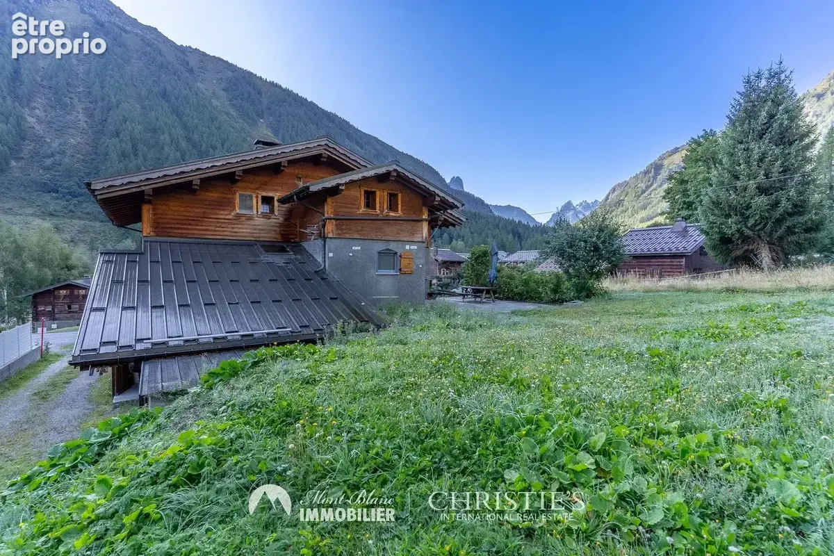 Grande maison de village à Vallorcine, 13 pièces - photo 5