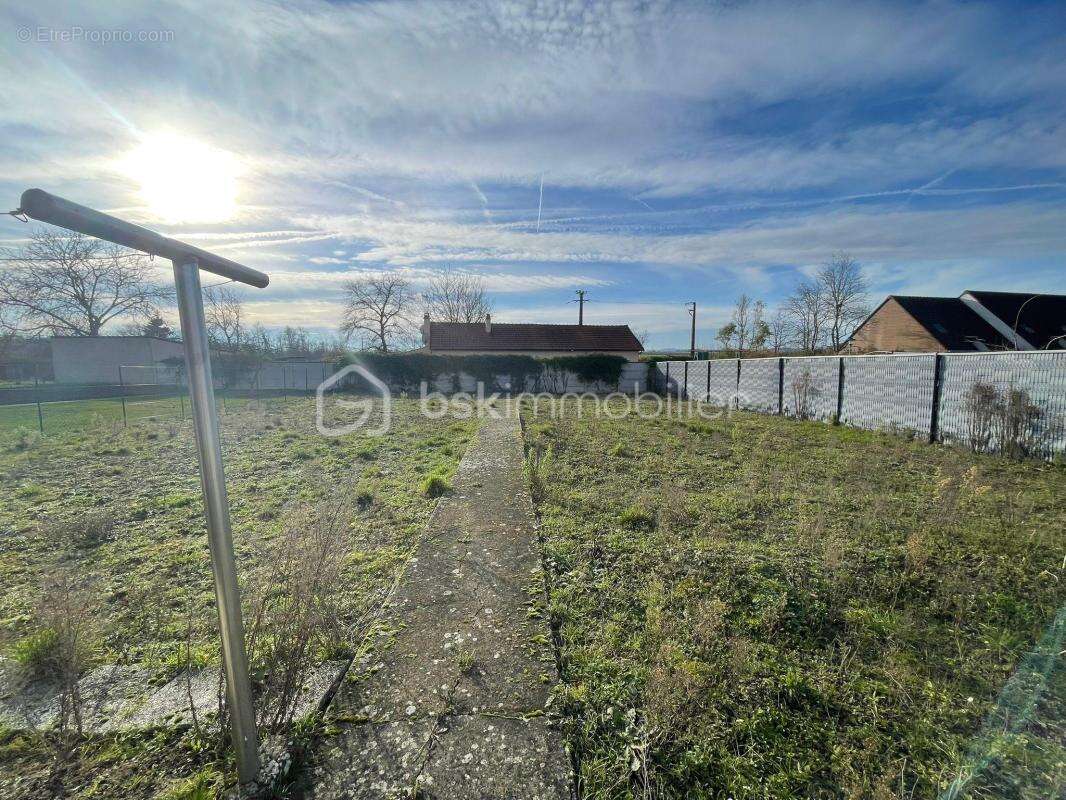 Maison à AULNOIS-SOUS-LAON