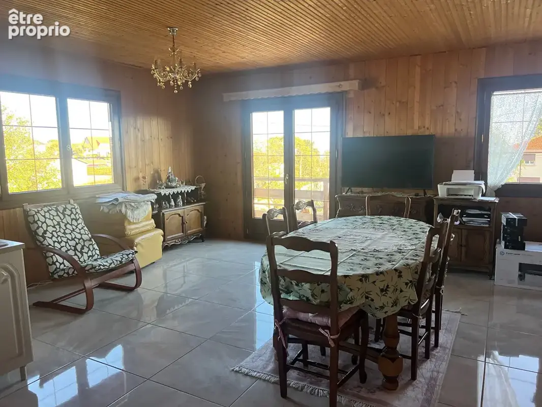 A vendre maison 6 pieces st cyr de favieres - photo 8