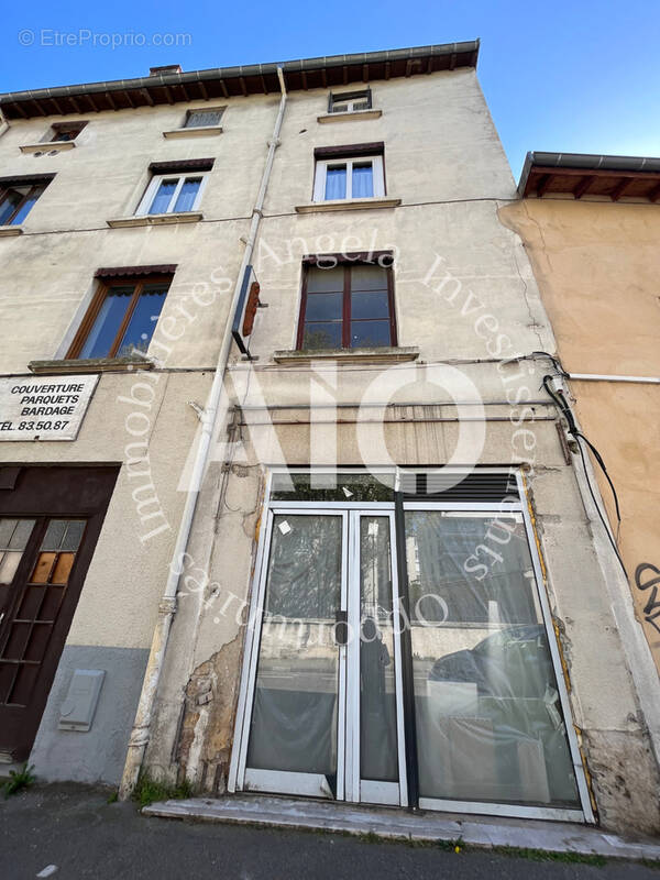 Commerce à LYON-9E