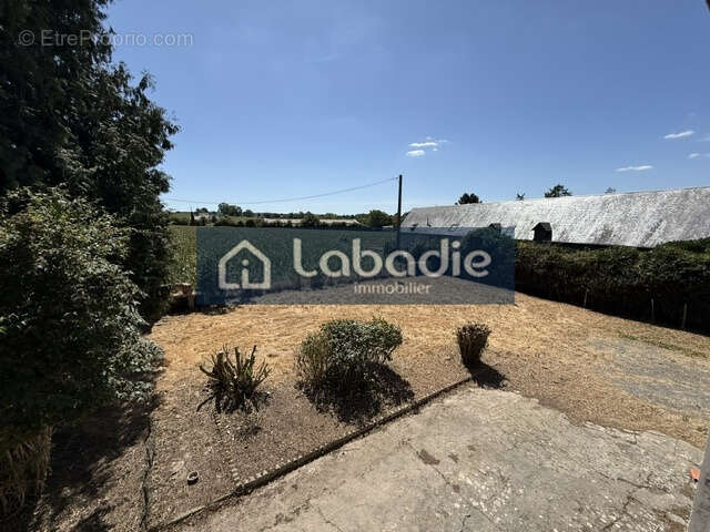 A 5mn de Saint-Sever, maison en pierres d'une surface habitable de 101m2, terrain de 1358m2. - photo 11