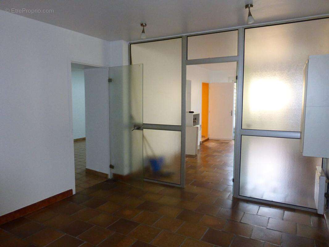 Appartement à RUELLE-SUR-TOUVRE