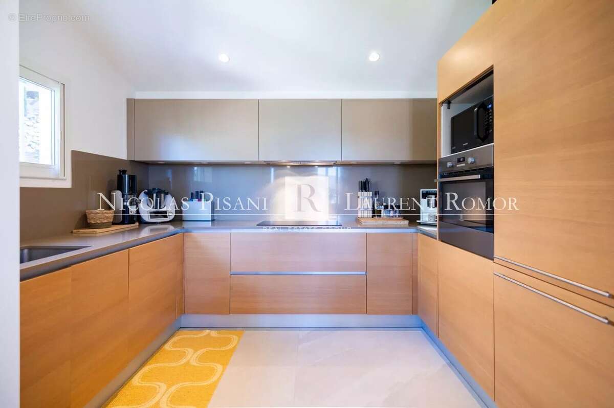 Appartement à VILLEFRANCHE-SUR-MER