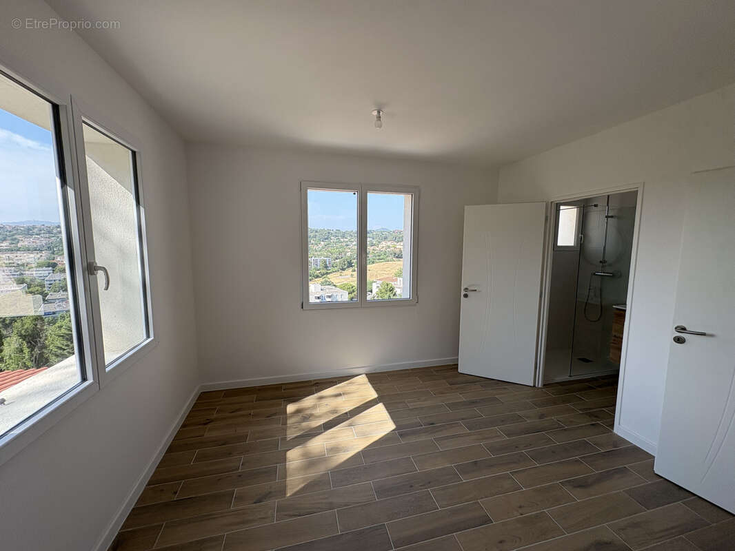 Appartement à MARSEILLE-12E