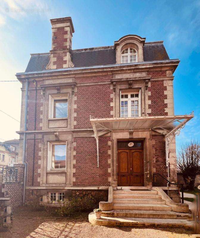 Maison à COMPIEGNE