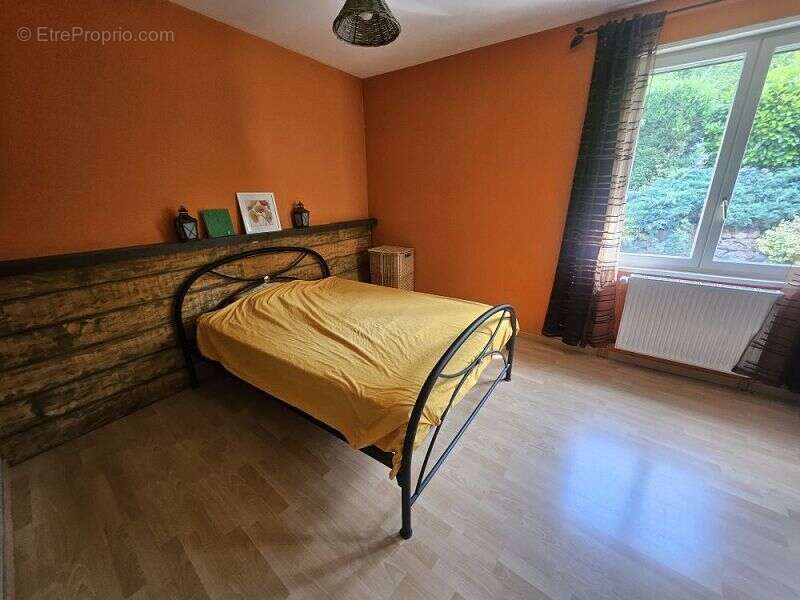 Maison 150 m² à Montrond-Les-Bains  - photo 8