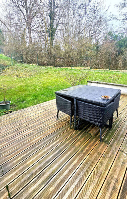 Appartement à LAY-SAINT-CHRISTOPHE