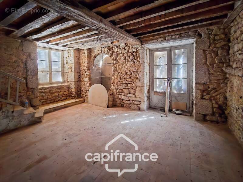 LORMES (Morvan) – Ancien hôtel particulier du XVIIIᵉ siècle – 780 m² de caractère à restaurer - photo 12